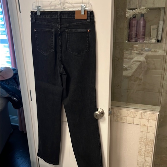 Judy Blue Black Straight Leg Jeans - Picture 2 of 3